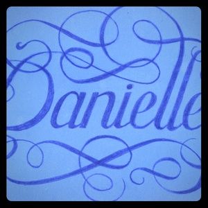 Meet your Posher, Danielle